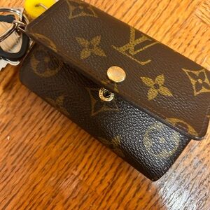 Louis Vuitton Tan Leather Key Holder with Gold Snap